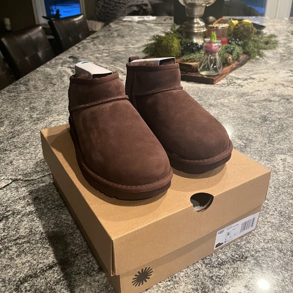SOLD - Ugg Ultra Mini Boot- Chocolate Brown - Picture 1 of 7